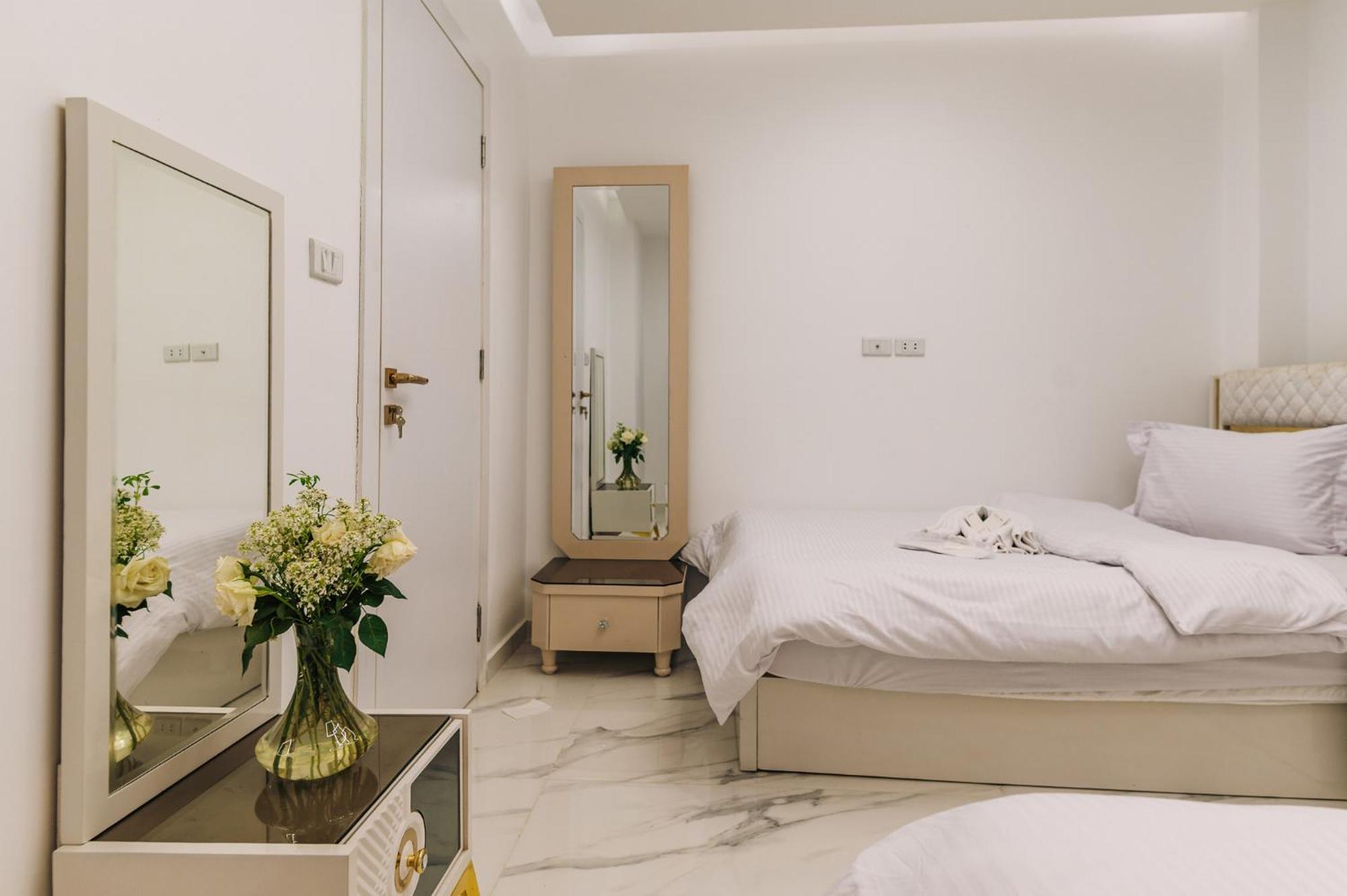 Desert Moon Ghatati Phòng bức ảnh